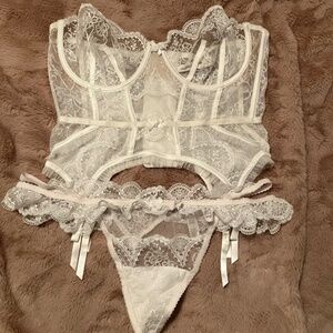 For Love and Lemons FOREVER Lace Corset AND Thong Bridal Ensemble -Large-NWOT